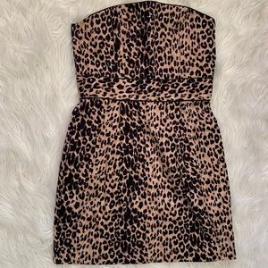 Leopard print mini strapless dress.